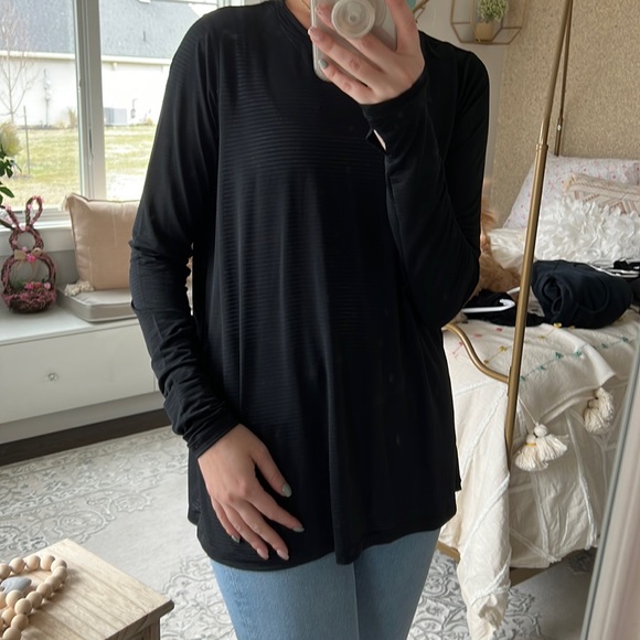 Mono B | Workout Top - Picture 1 of 4